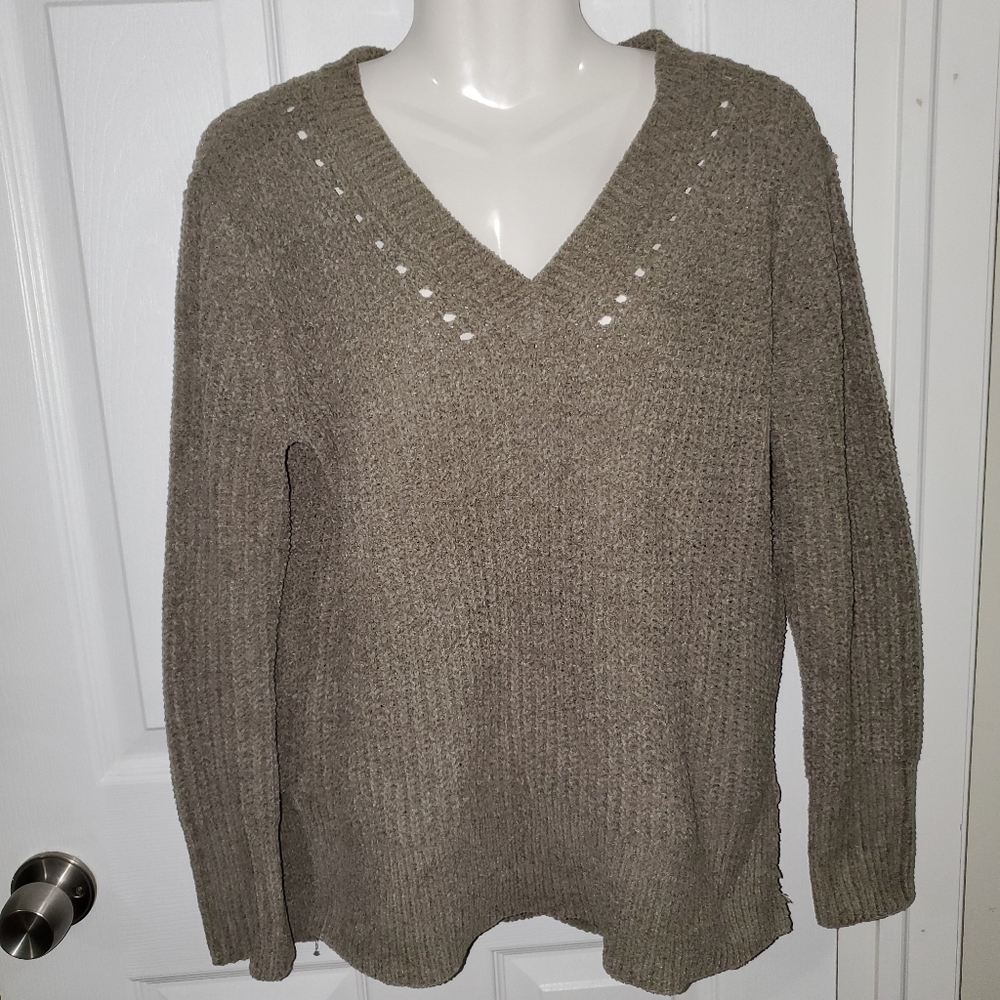 Super soft sage green sweater NWOT